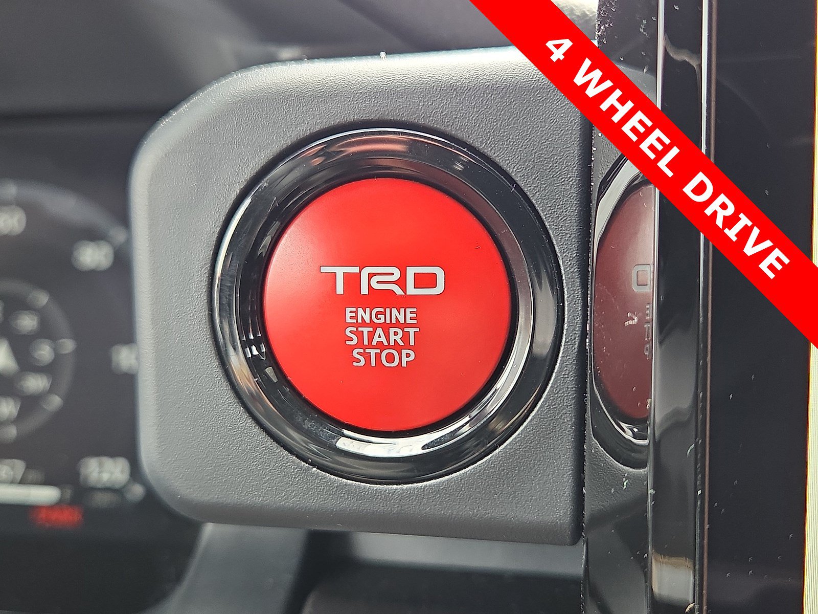 Used 2025 Toyota Tacoma TRD Sport AWD/4WD image 20