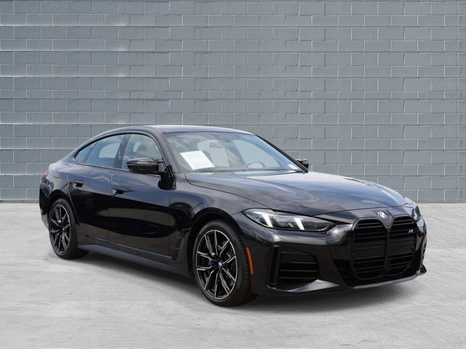 Used 2025 BMW M440i RWD image 1