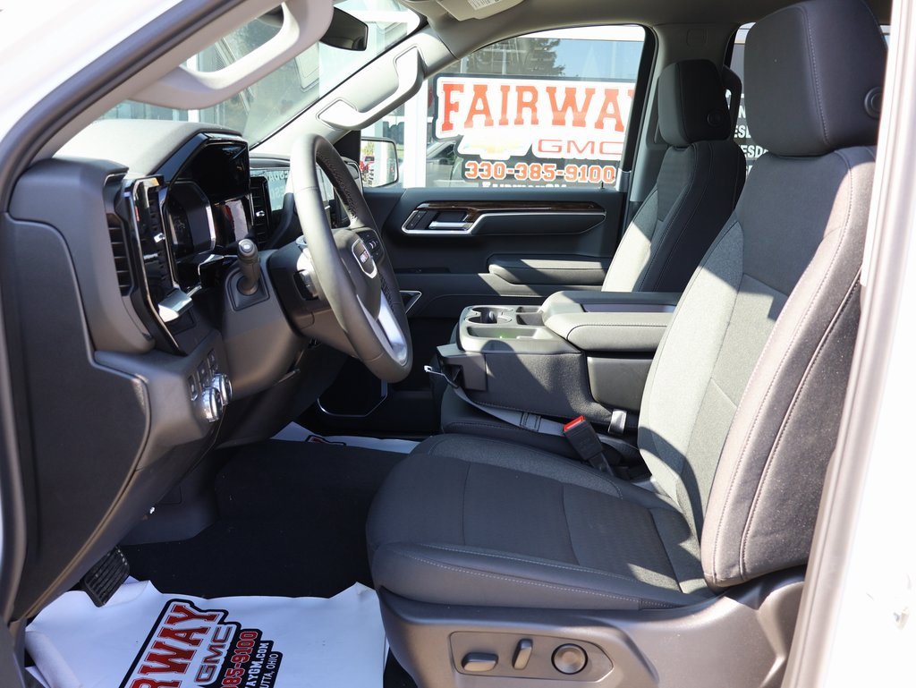 New 2026 GMC Sierra 1500 Elevation image 14