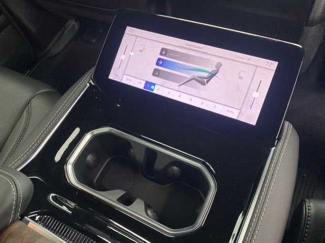 New 2024 Jeep Grand Wagoneer Series I w/ HD Trailer Tow Package image 36