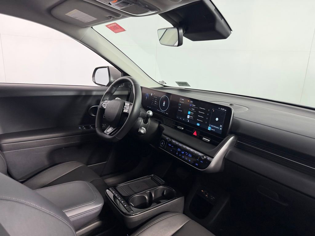 Used 2025 Hyundai Ioniq 5 SEL RWD image 31