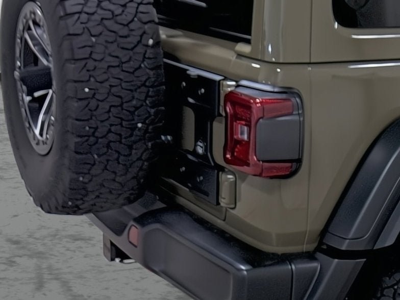 Used 2025 Jeep Wrangler Unlimited Rubicon w/ XTREMEE 35" Tire Package AWD/4WD image 13