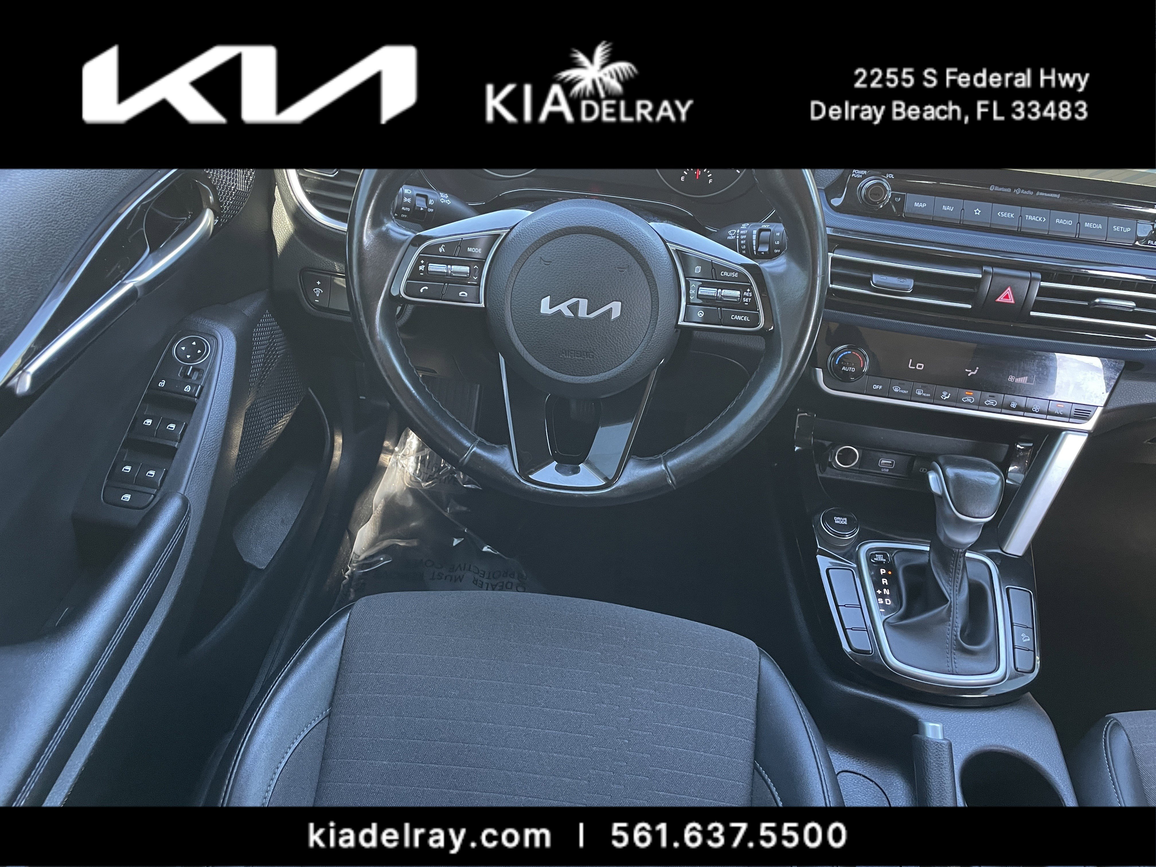 Used 2023 Kia Seltos S w/ Navigation Package image 11