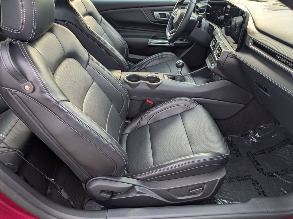 Used 2025 Ford Mustang GT Premium RWD image 31