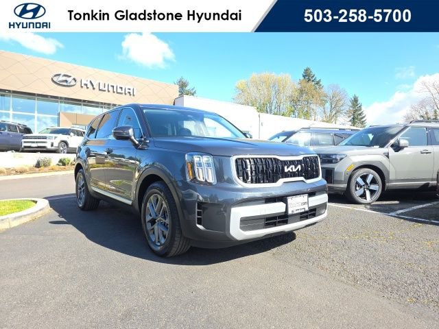 Used 2024 Kia Telluride LX image 1