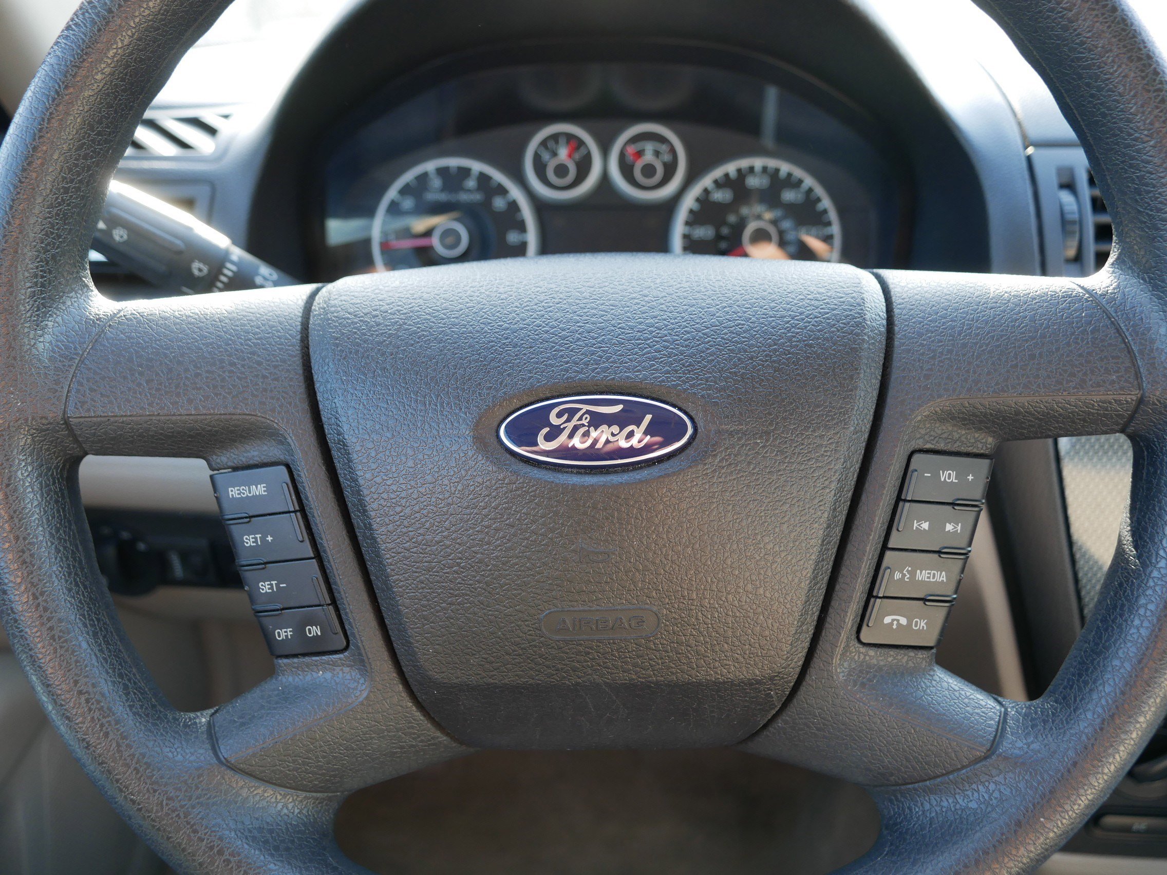Used 2009 Ford Fusion SE FWD image 25