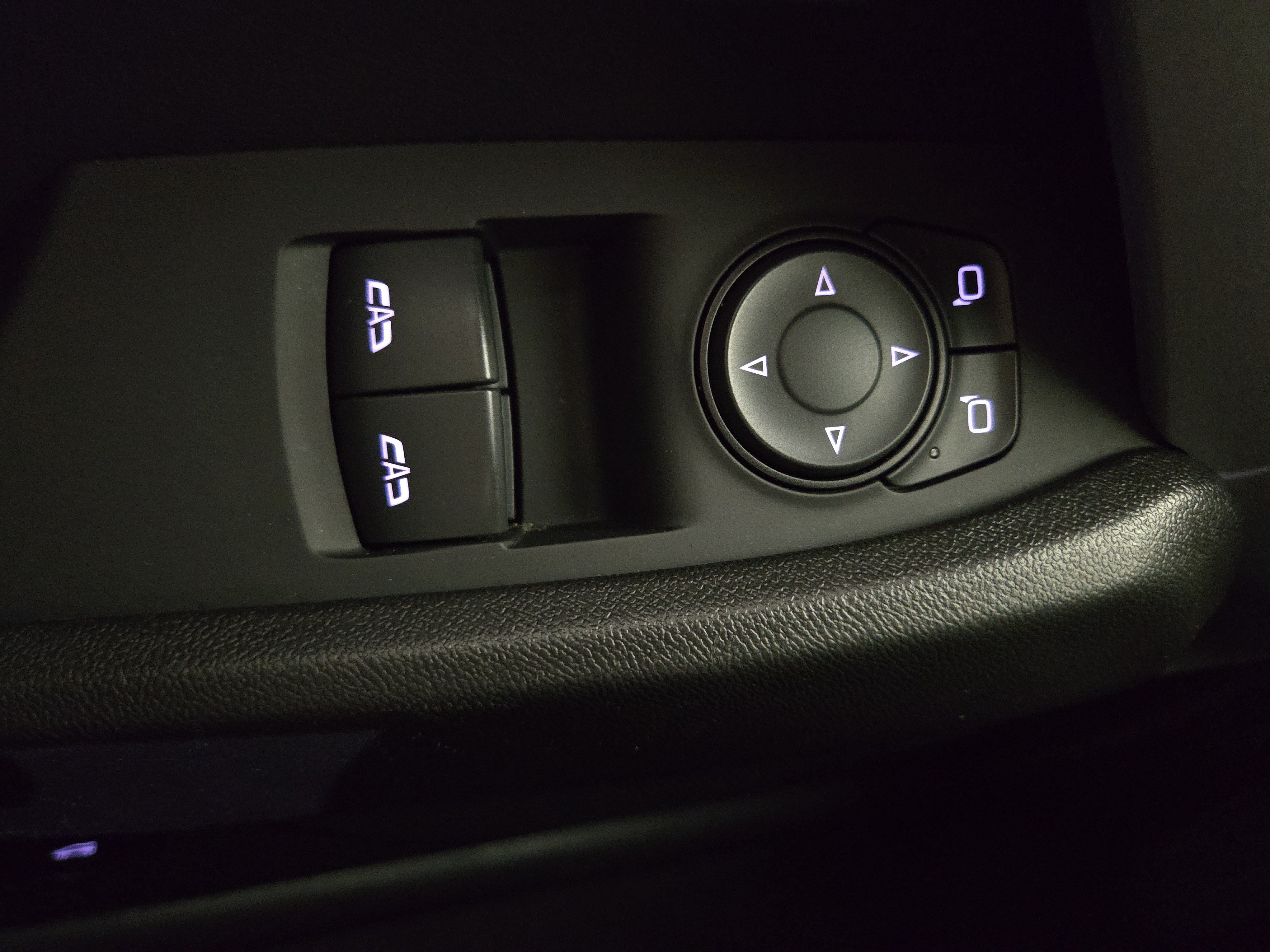 Used 2021 Chevrolet Camaro LT w/ Technology Package RWD image 25