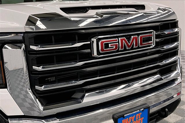 Used 2024 GMC Sierra 3500 SLE w/ SLE Value Package image 30