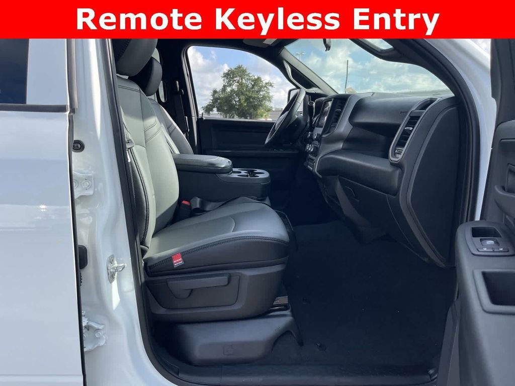 Used 2024 RAM 3500 Tradesman w/ Chrome Appearance Group image 37