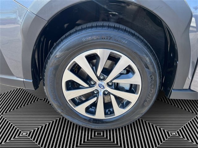 Used 2024 Subaru Outback Premium image 11