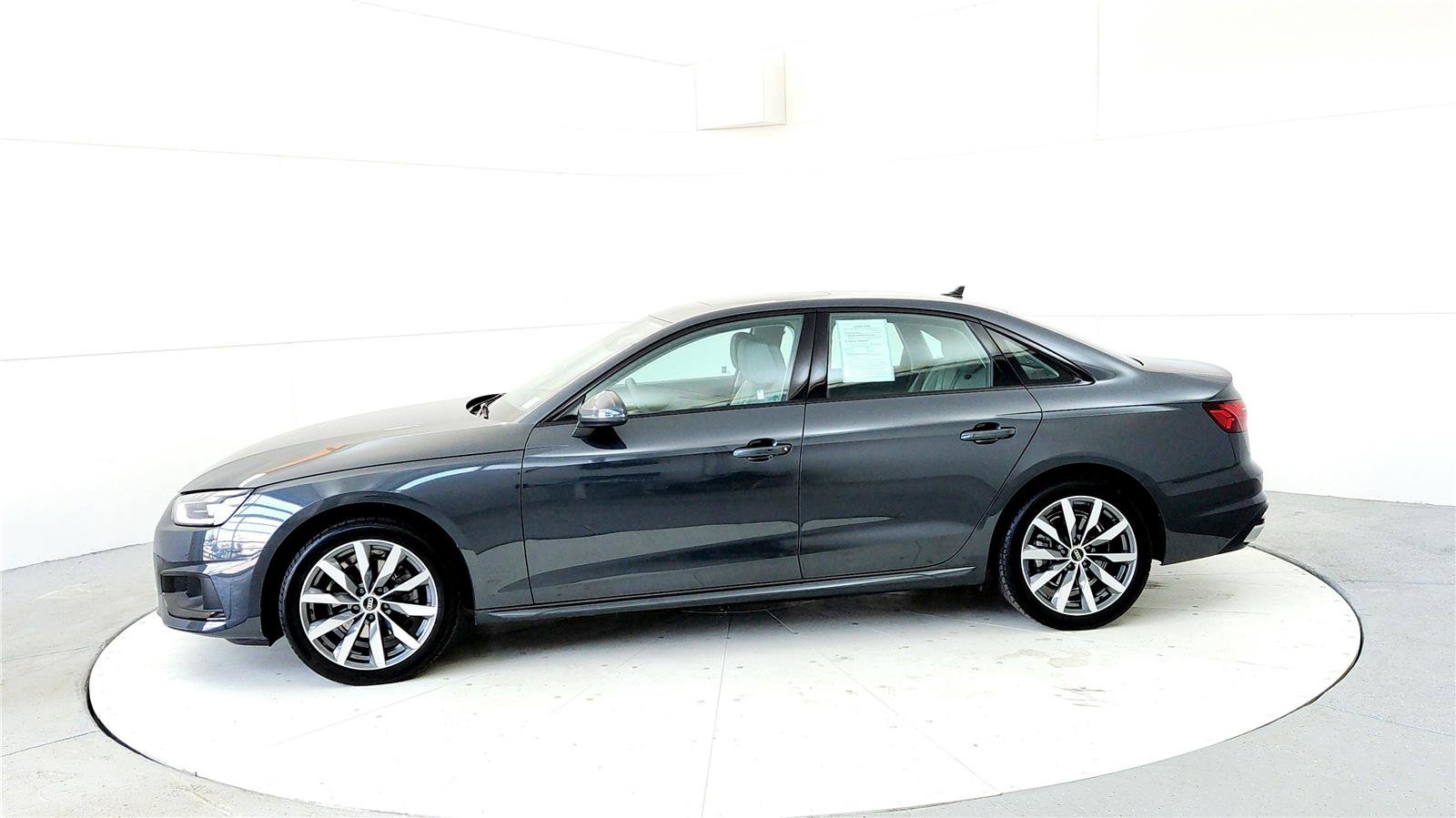 Used 2023 Audi A4 2.0T Premium Plus image 3