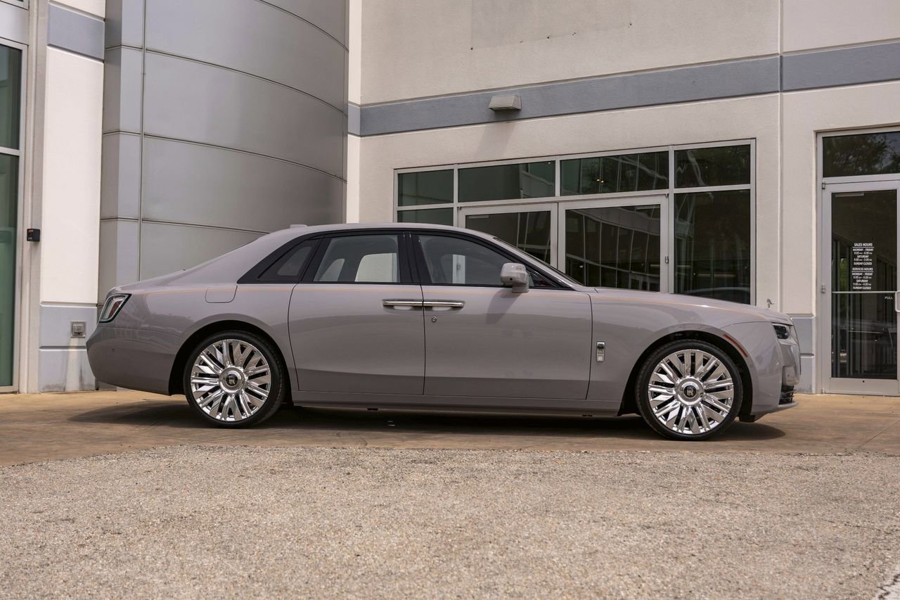New 2026 Rolls-Royce Ghost image 10