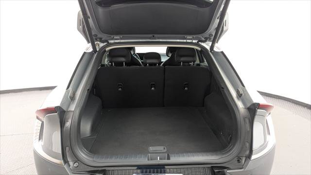 Used 2023 Kia EV6 Wind RWD image 18