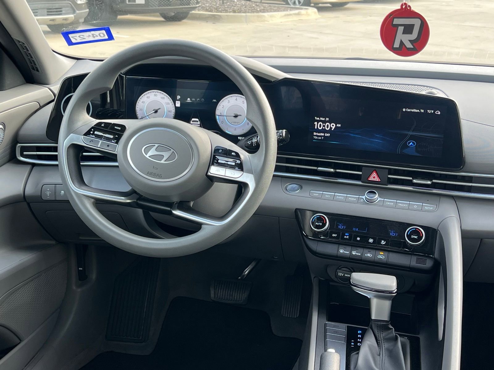 Used 2024 Hyundai Elantra SEL image 19