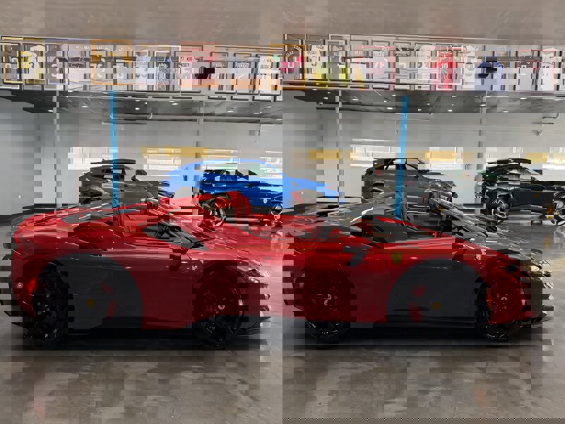 Used 2024 Ferrari SF90 Spider image 7