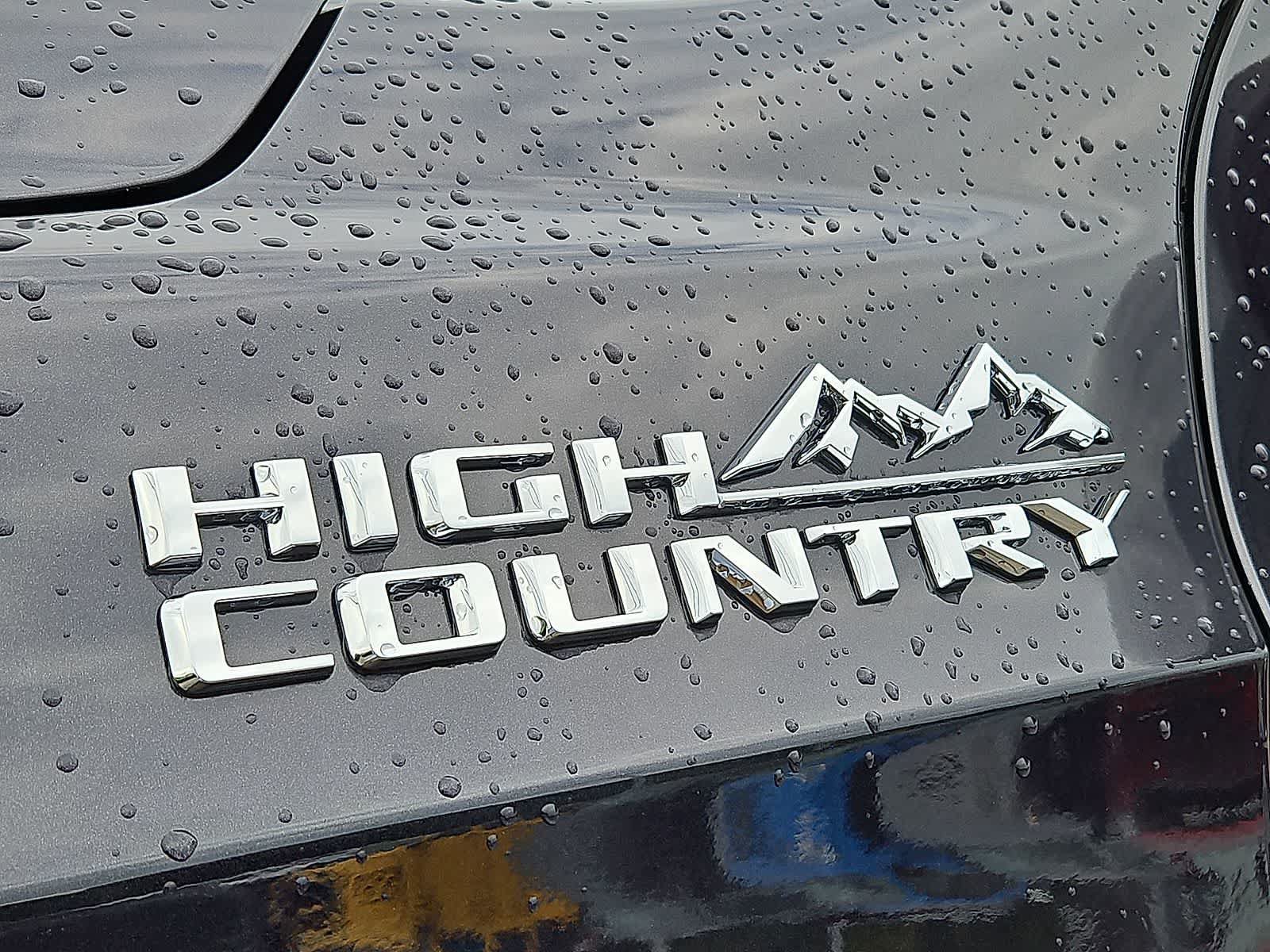 Used 2022 Chevrolet Tahoe High Country w/ Premium Package AWD/4WD image 39