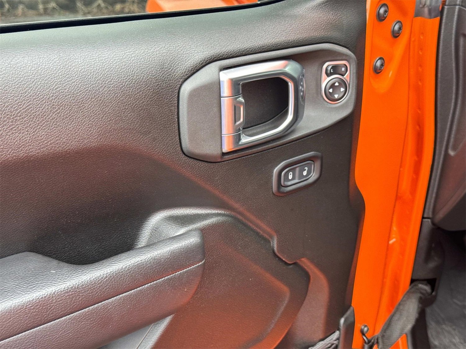 Used 2025 Jeep Gladiator Sport image 21