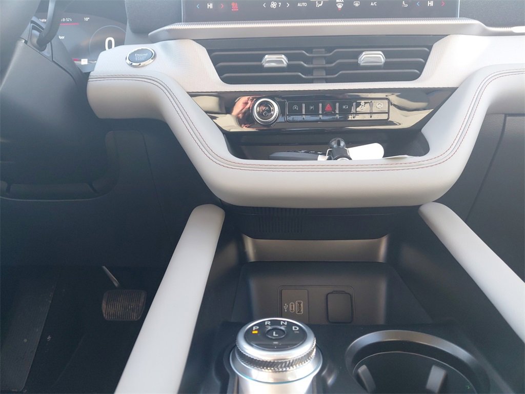 New 2026 Ford Explorer Active image 11