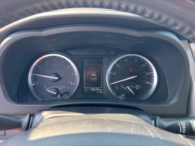 Used 2019 Toyota Highlander XLE AWD/4WD image 18