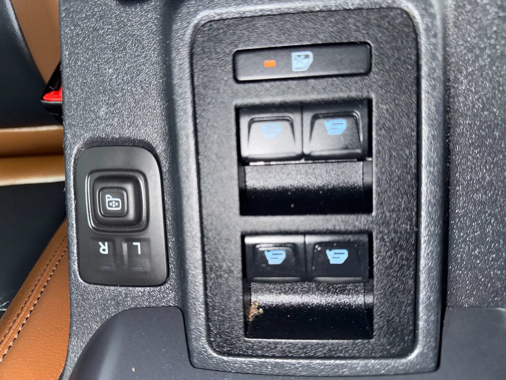 Used 2024 Ford Bronco Outer Banks AWD/4WD image 11