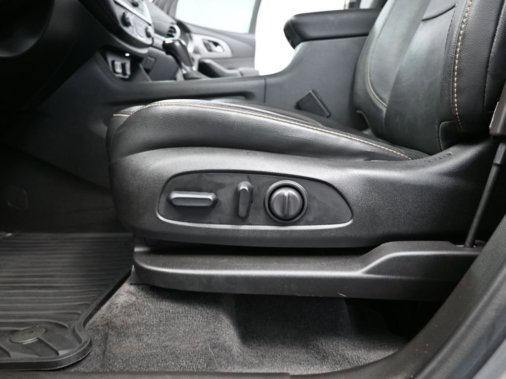 Used 2019 Chevrolet Traverse LT image 21