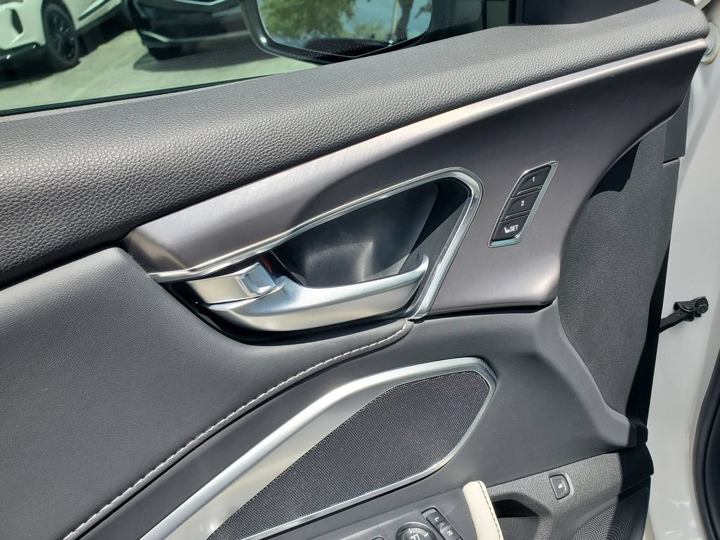 Used 2025 Acura RDX SH-AWD image 22