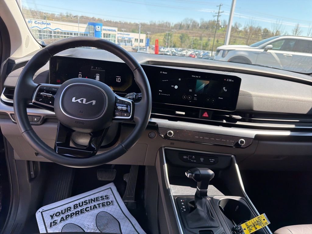 Certified 2025 Kia Carnival image 22