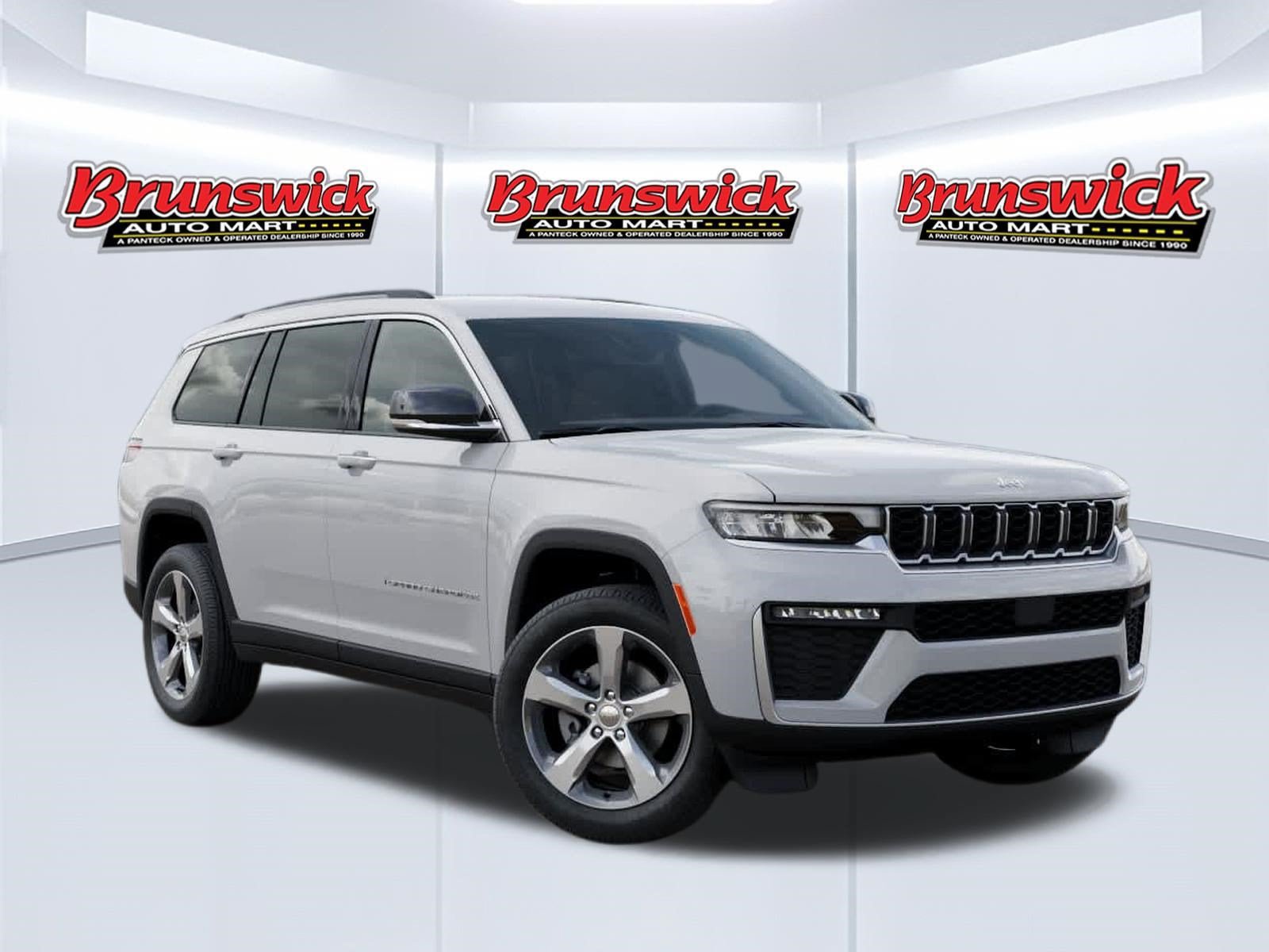 New 2026 Jeep Grand Cherokee L Limited AWD/4WD image 5