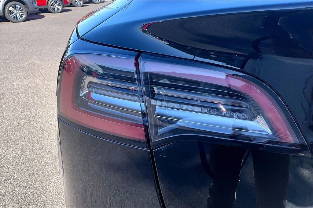 Used 2021 Tesla Model 3 Long Range AWD/4WD image 28