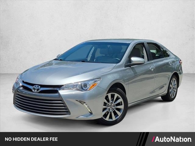 Used 2017 Toyota Camry XLE FWD image 1
