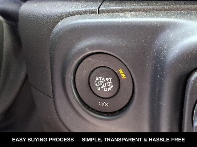 Used 2019 Jeep Wrangler Unlimited Sahara AWD/4WD image 26