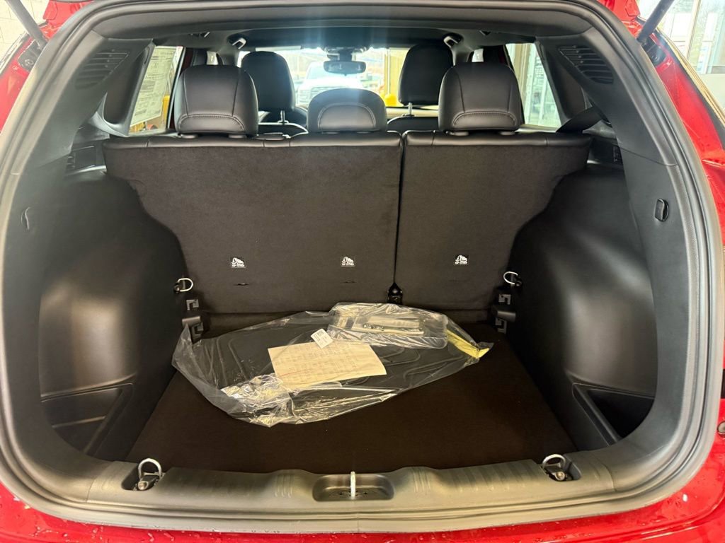 New 2026 Jeep Compass Latitude image 27