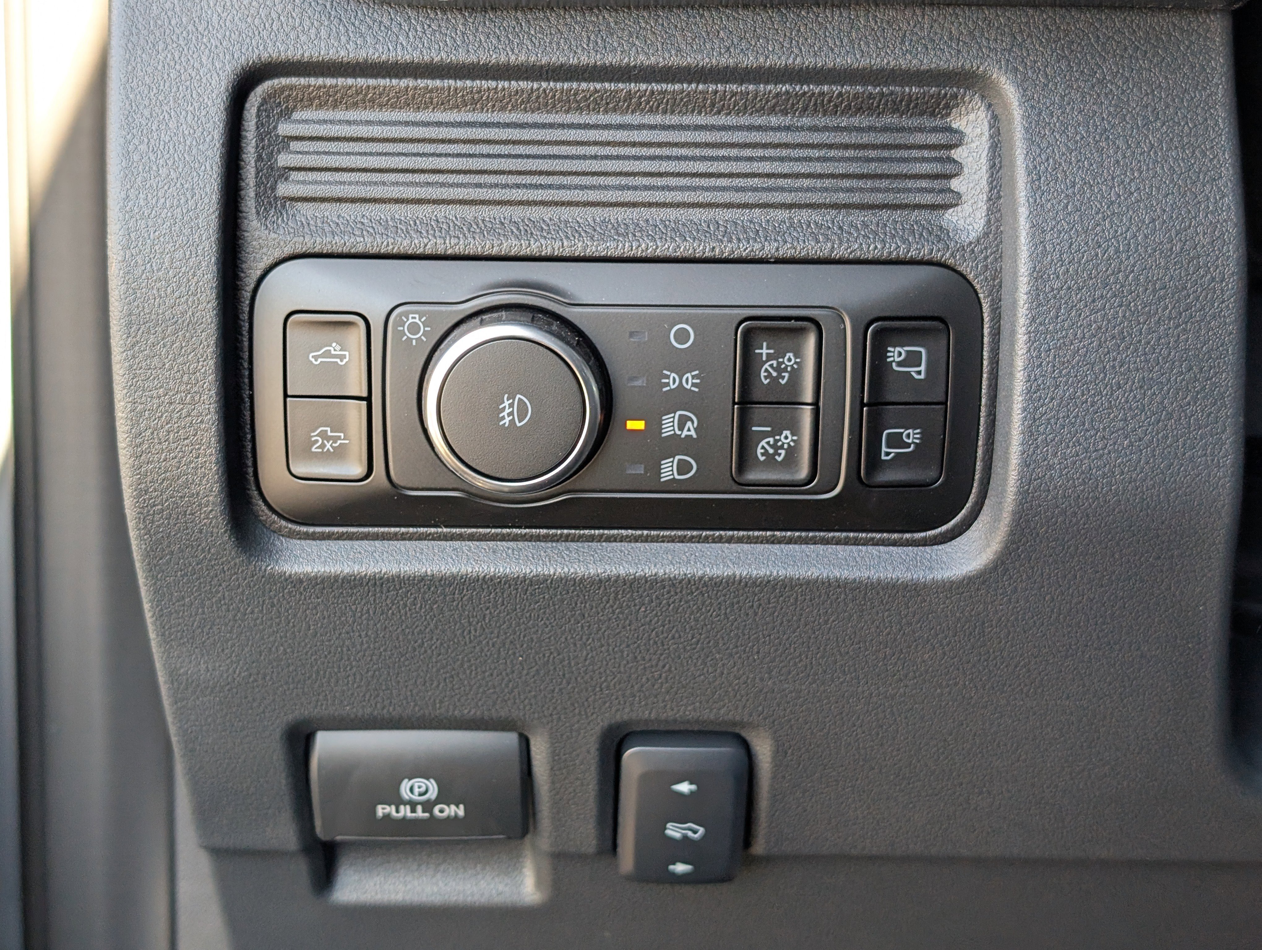 New 2026 Ford F350 Lariat image 23