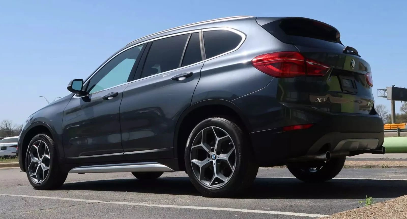Used 2019 BMW X1 xDrive28i w/ Convenience Package AWD/4WD image 13