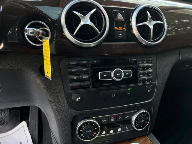 Used 2015 Mercedes-Benz GLK 350 4MATIC image 37