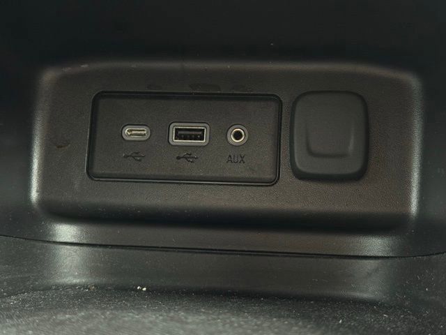 Used 2024 Chevrolet Equinox LT image 33