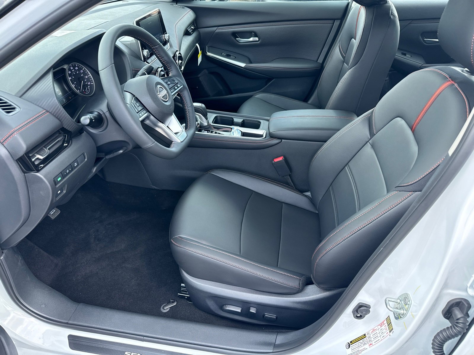 New 2025 Nissan Sentra SR w/ SR Premium Package image 9