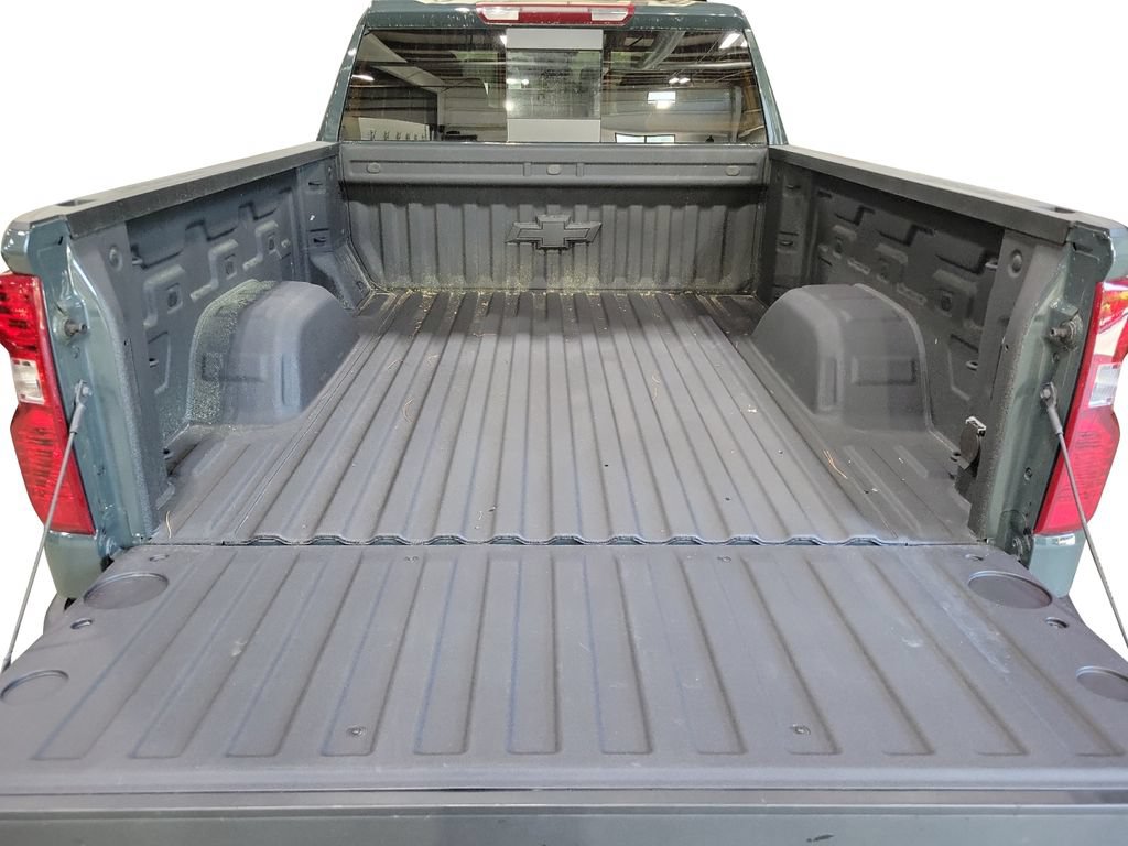 Used 2025 Chevrolet Silverado 1500 LT AWD/4WD image 26