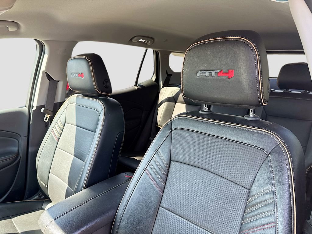 Used 2024 GMC Terrain AT4 image 12