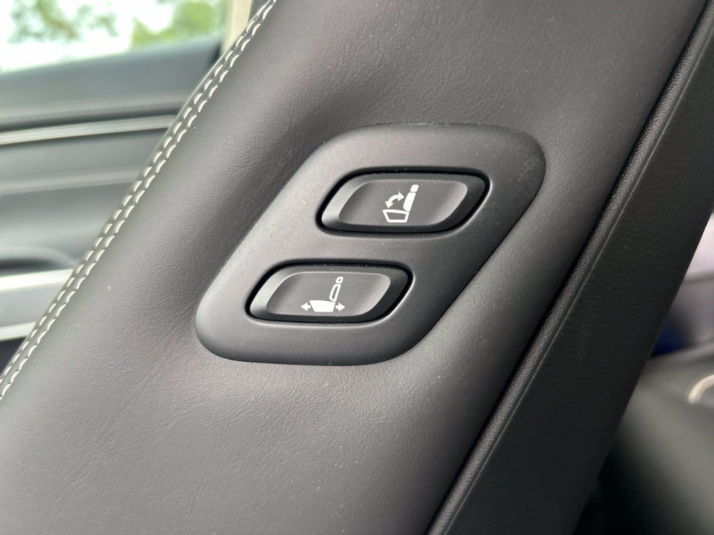 Certified 2025 Genesis Electrified GV70 w/ Prestige Package AWD/4WD image 23