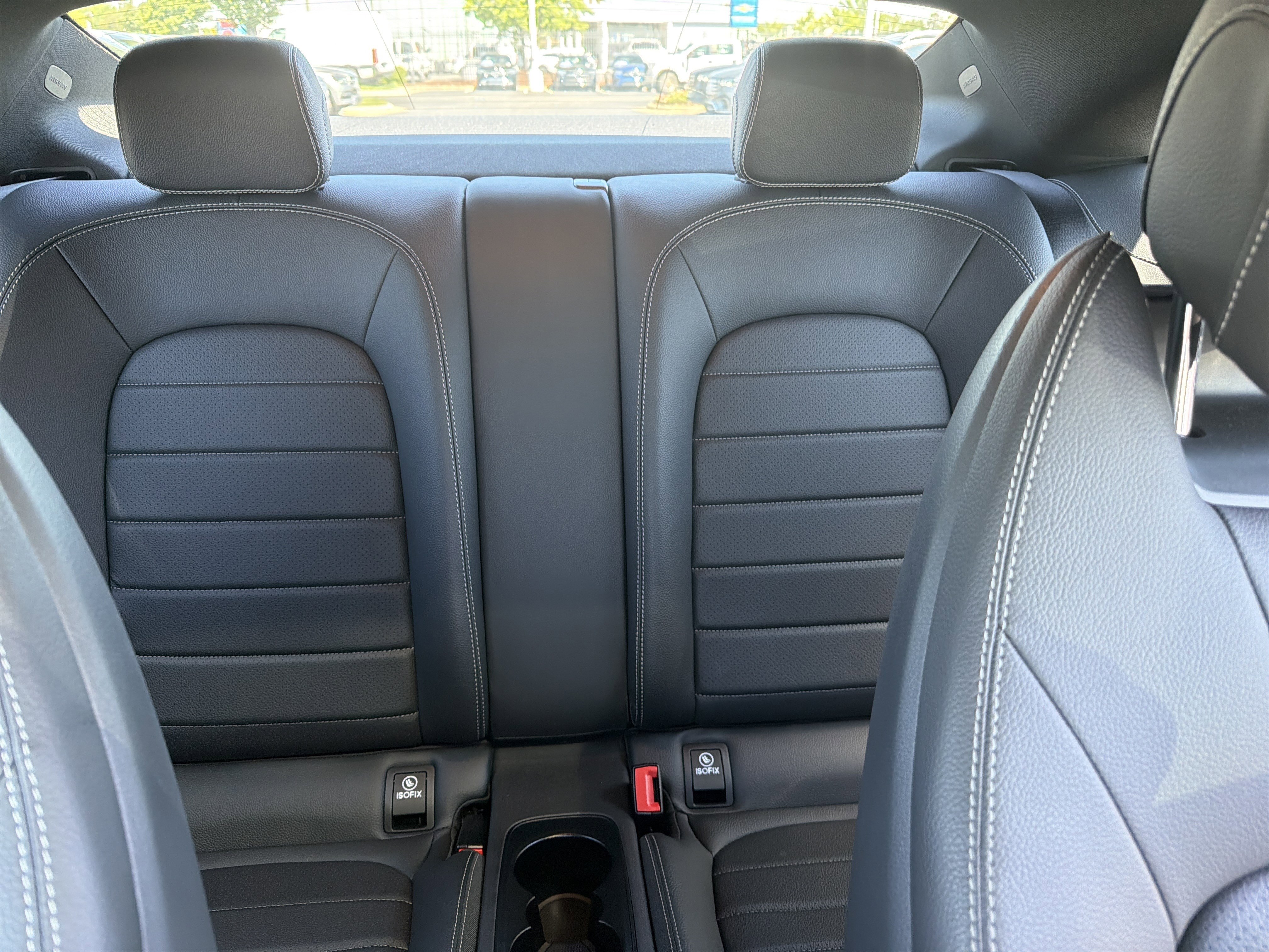 Used 2023 Mercedes-Benz C 300 4MATIC Coupe image 32