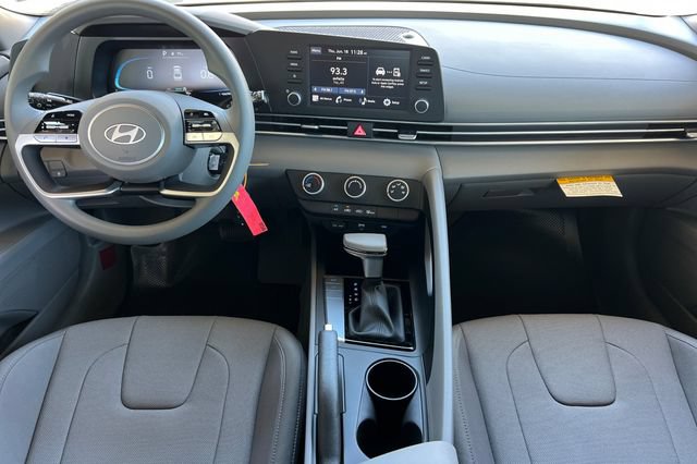 New 2026 Hyundai Elantra SE FWD image 12