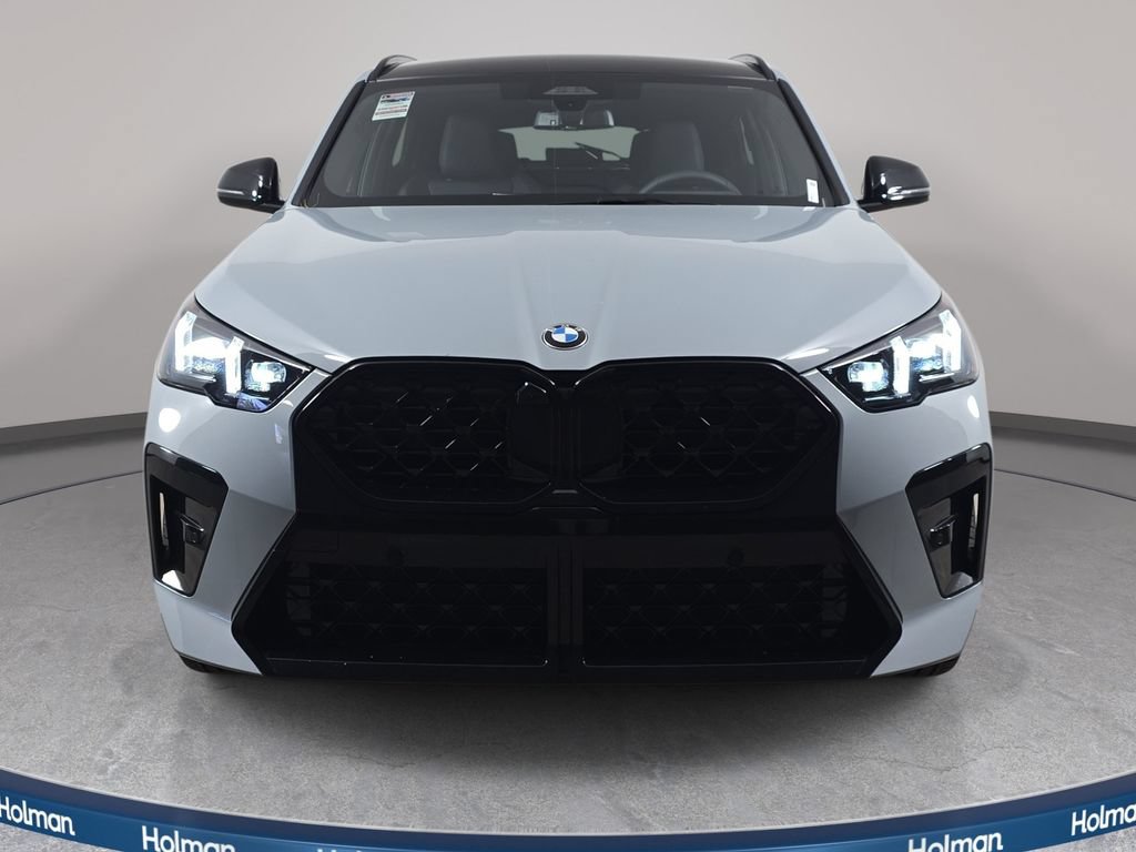 New 2026 BMW X2 xDrive28i w/ Technology Package AWD/4WD image 2