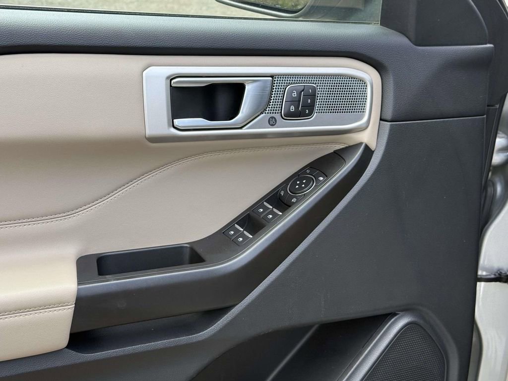 Used 2020 Ford Explorer Limited w/ Class III Trailer Tow Package AWD/4WD image 26