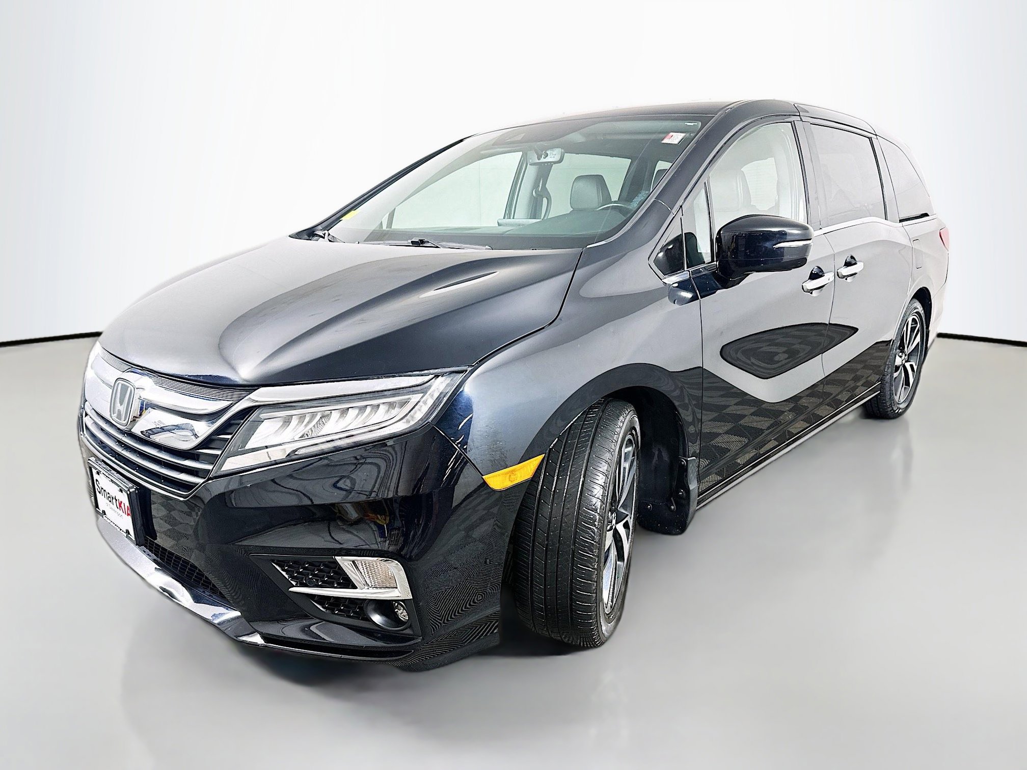 Used 2020 Honda Odyssey Elite image 3