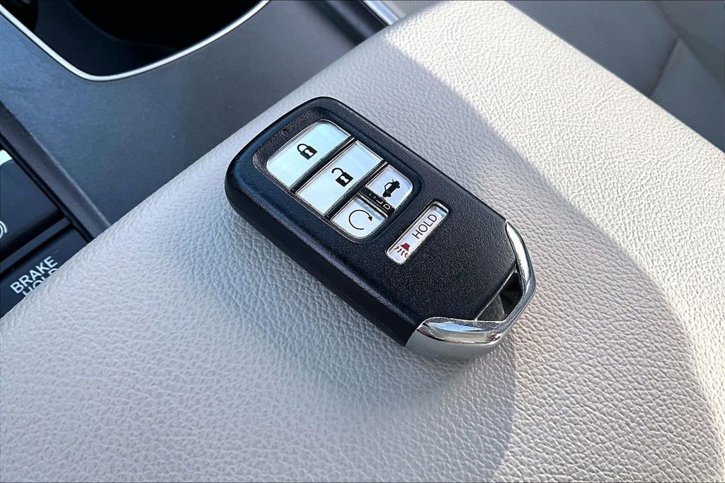 Used 2020 Honda Accord Touring image 35