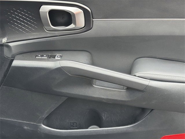 Used 2025 Kia Sorento S w/ Panoramic Sunroof Package image 31