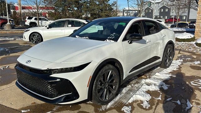 New 2026 Toyota Crown Limited w/ Advanced Technology Package image 2