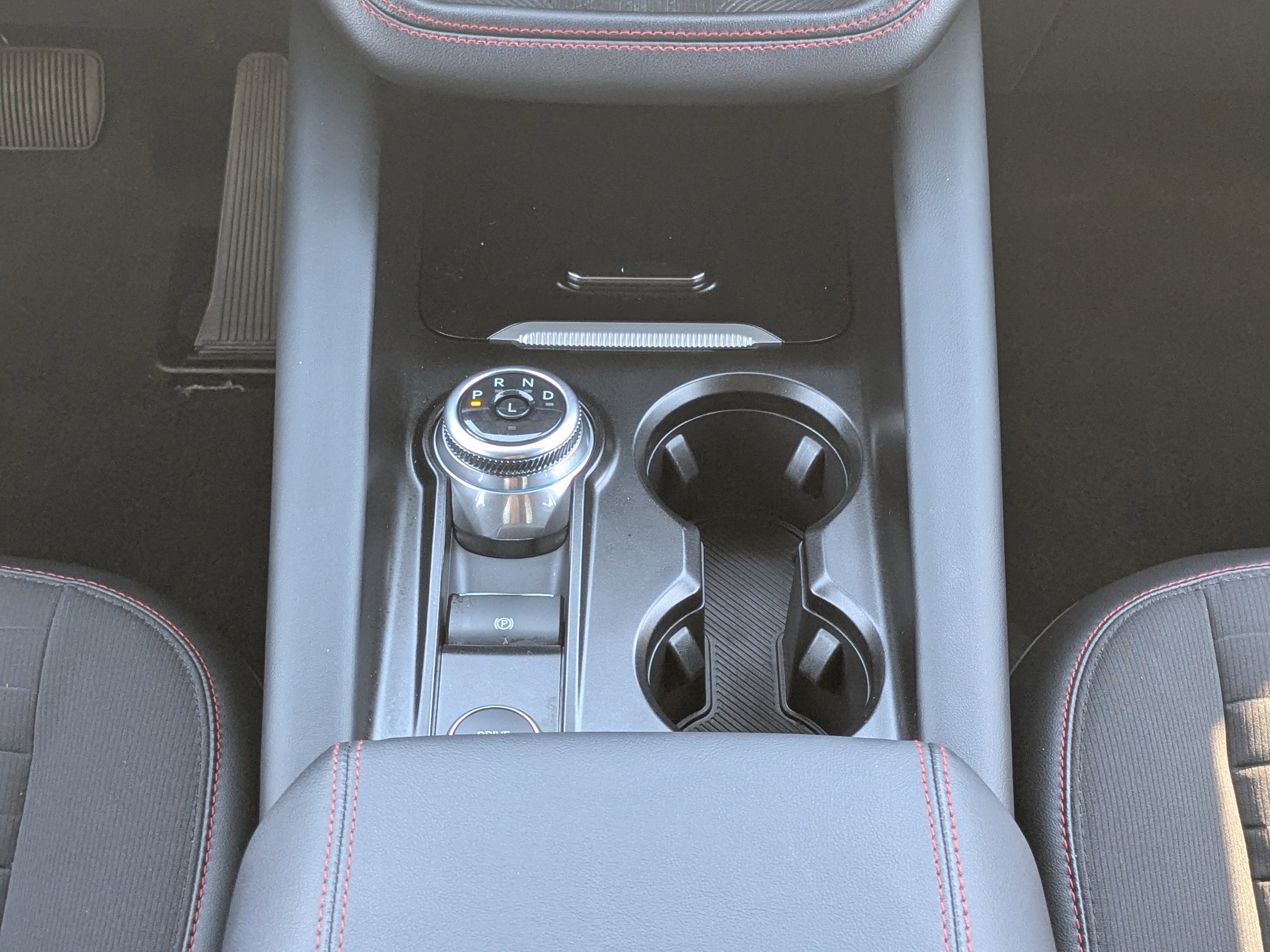 Used 2025 Ford Explorer ST-Line w/ ST-Line Street Pack image 23