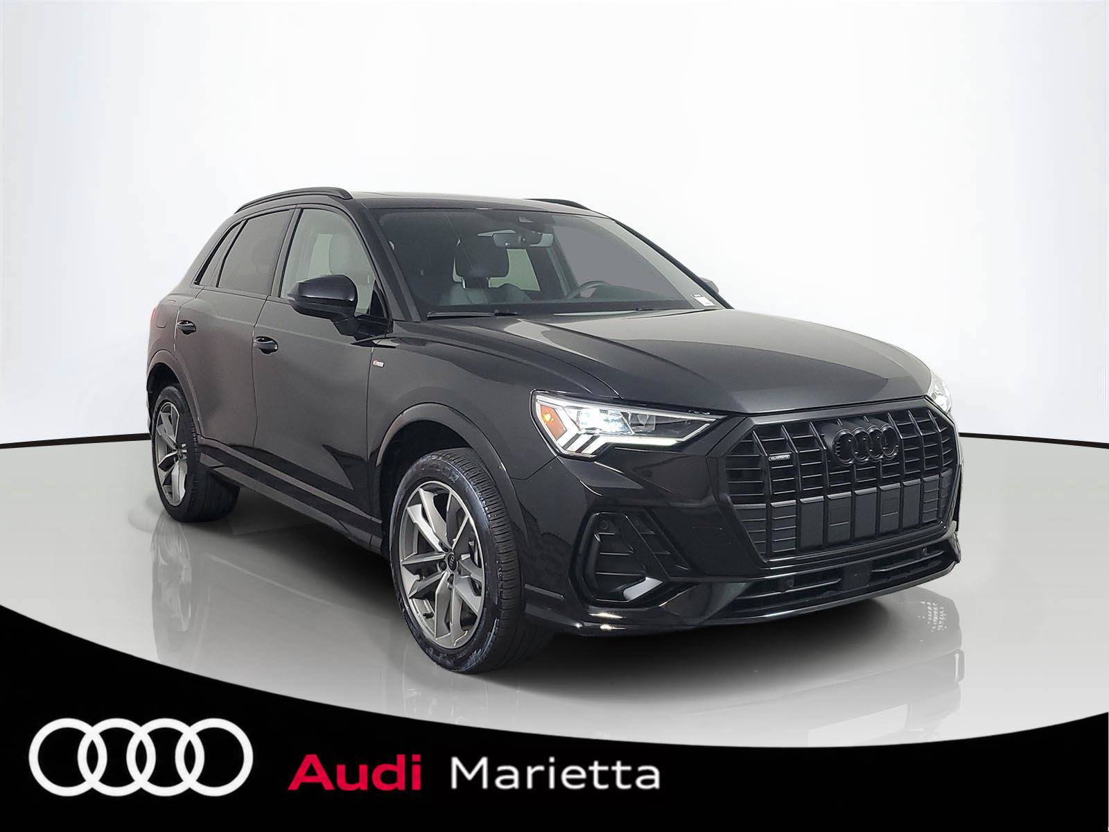Used 2025 Audi Q3 2.0T Premium w/ Convenience Package AWD/4WD image 1